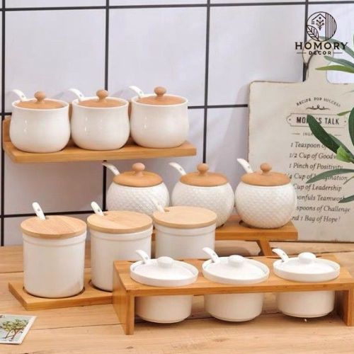 hũ đựng gia vị sắp xếp gọn gàng